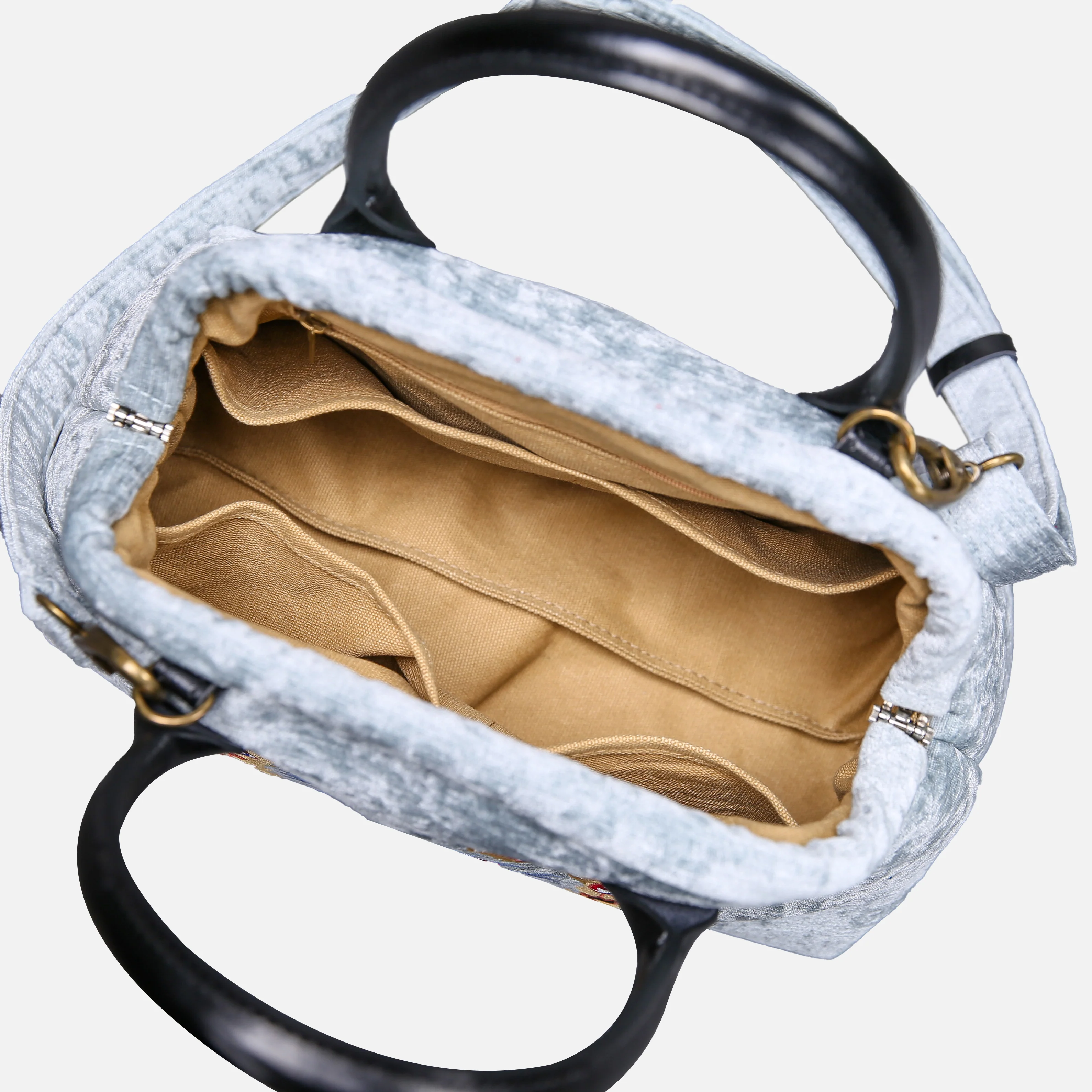 AHS the Devils Mouth Carpet Satchel - Image 8