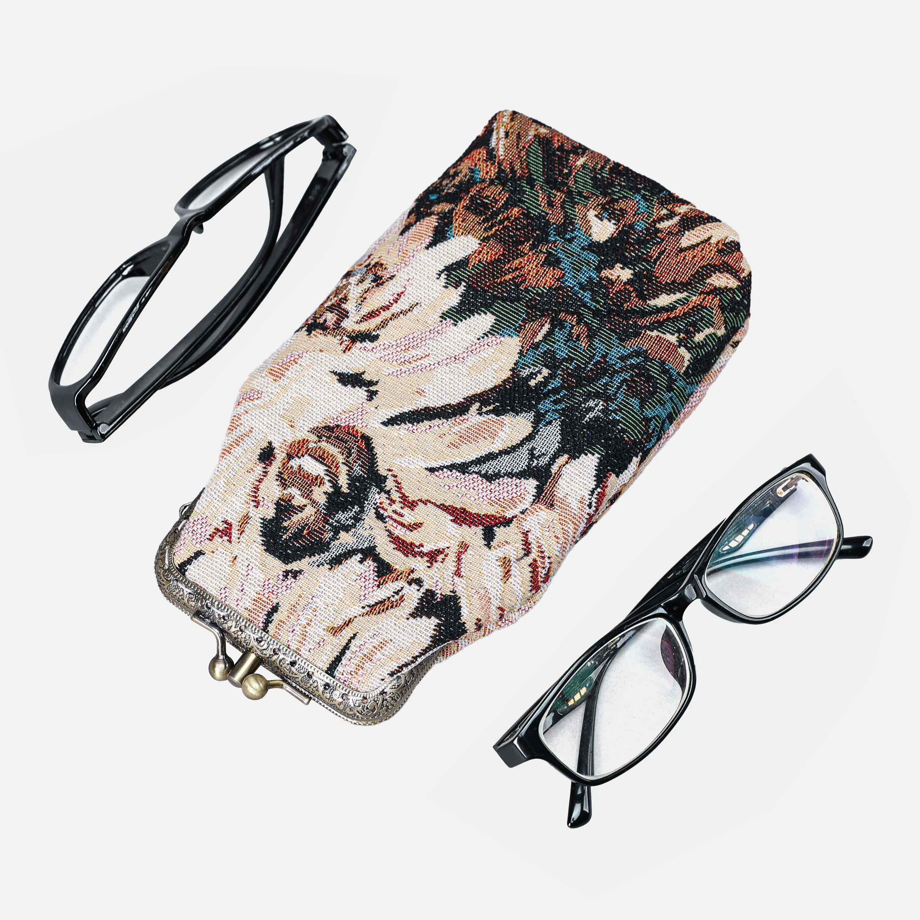 Blooming Daisy Black Carpet Eyeglasses Case - Image 2