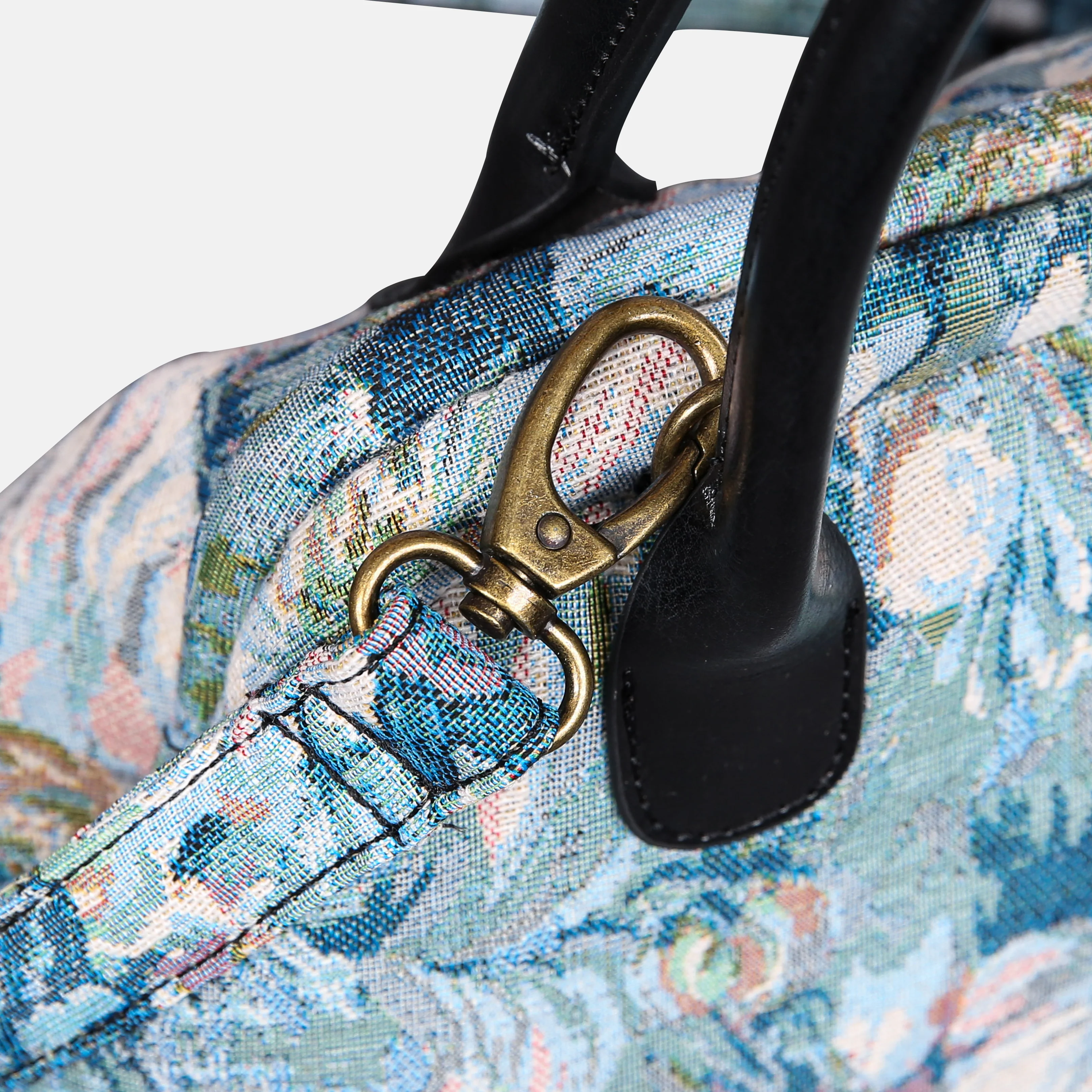 Blooming Daisy Blue Carpet Satchel - Image 4