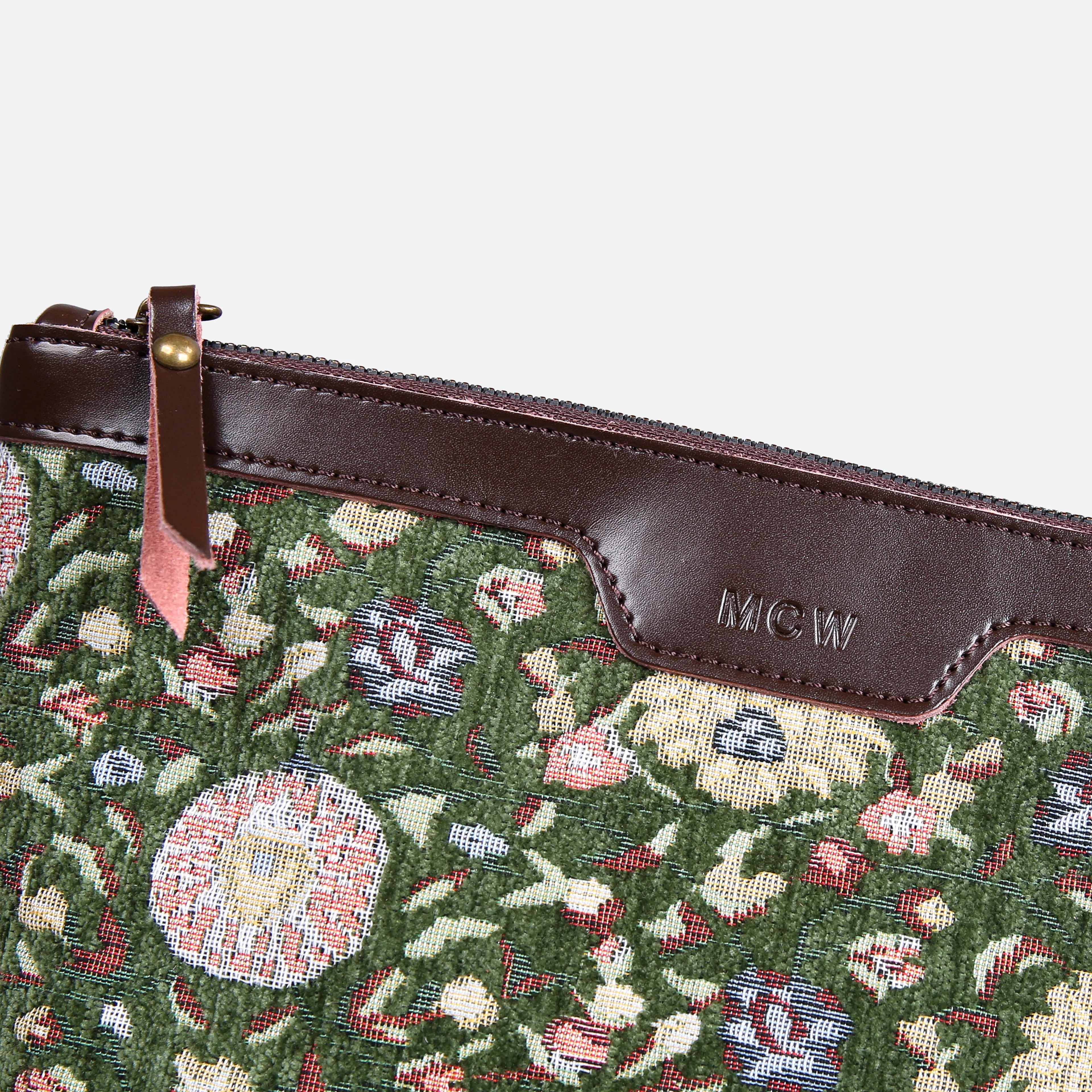Bouquet Rose Arugula Green Carpet Makeup Bag - Image 5