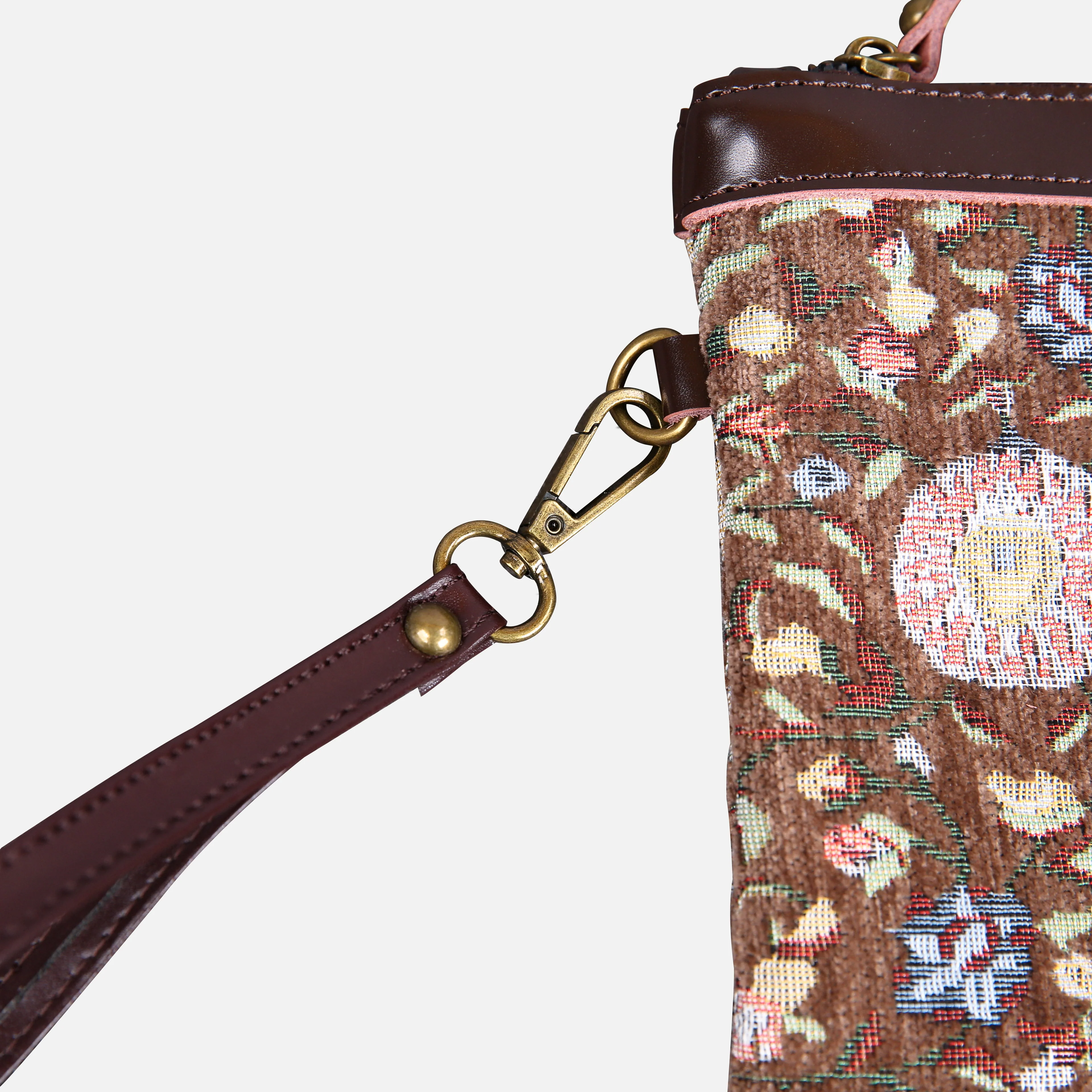 Bouquet Rose Coffee Wristlet Clutch - Image 6