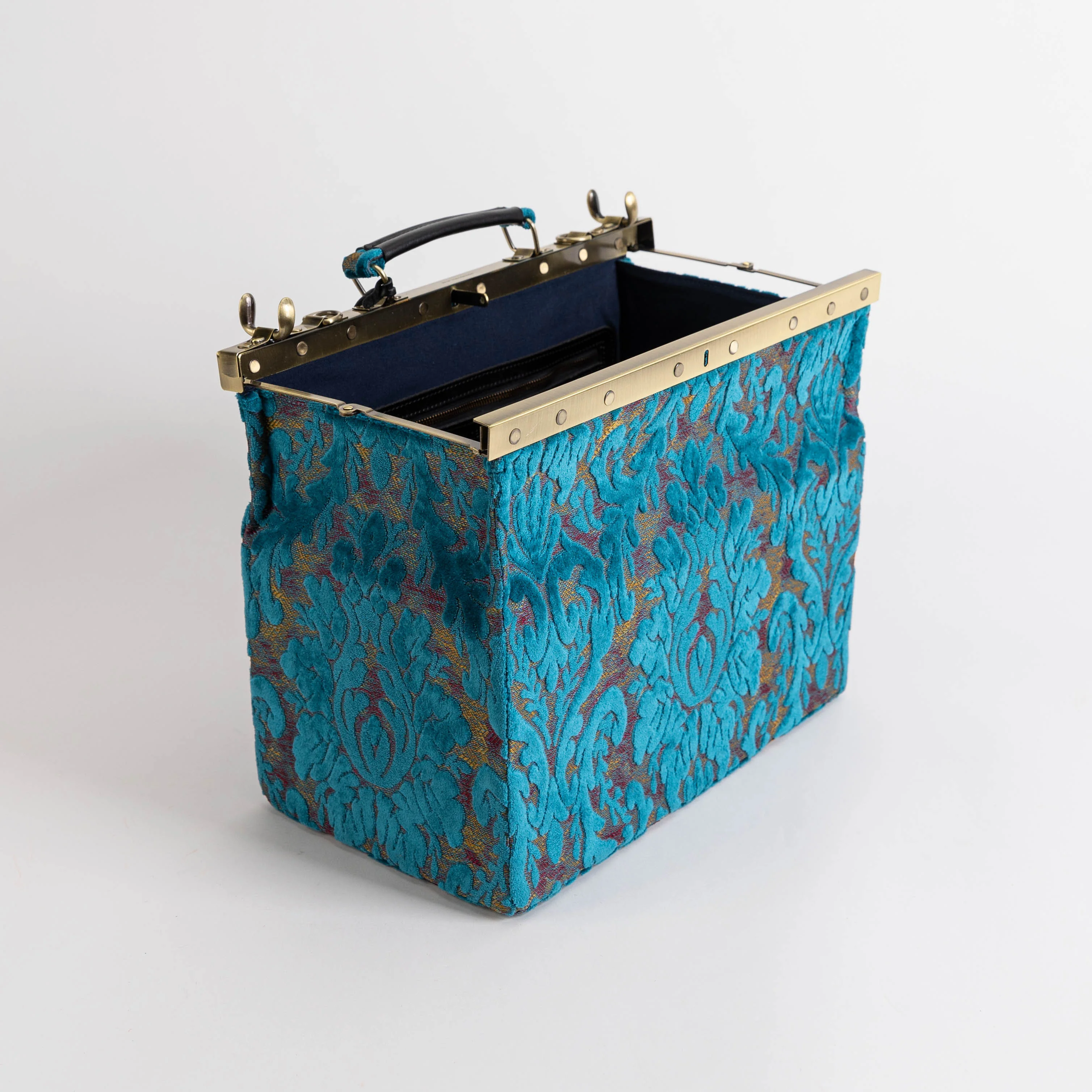 Burnout Velvet Aqua Blue Genevieve Carpet Gladstone Bag - Image 10