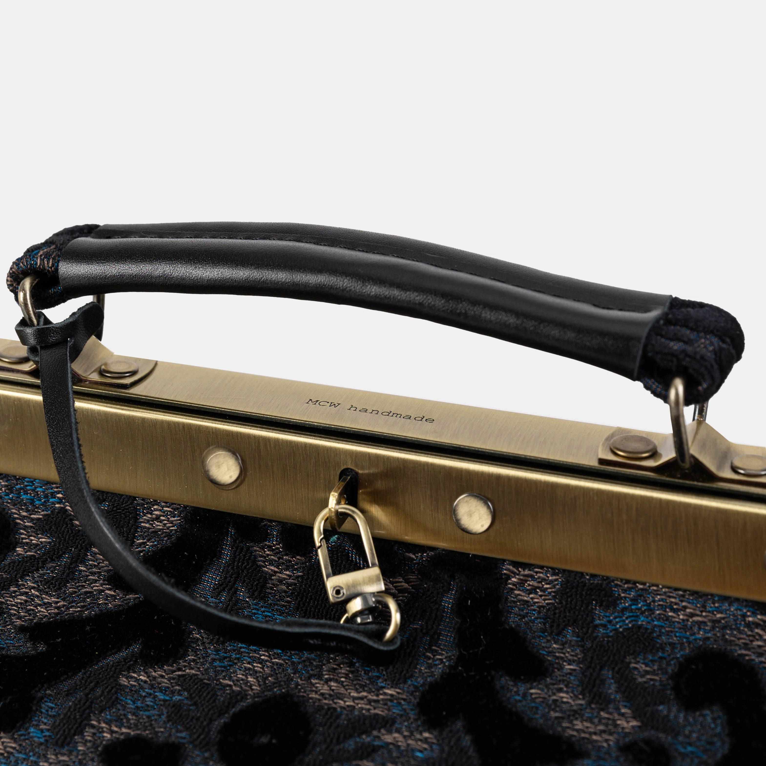 Burnout Velvet Black Genevieve Carpet Gladstone Bag - Image 3