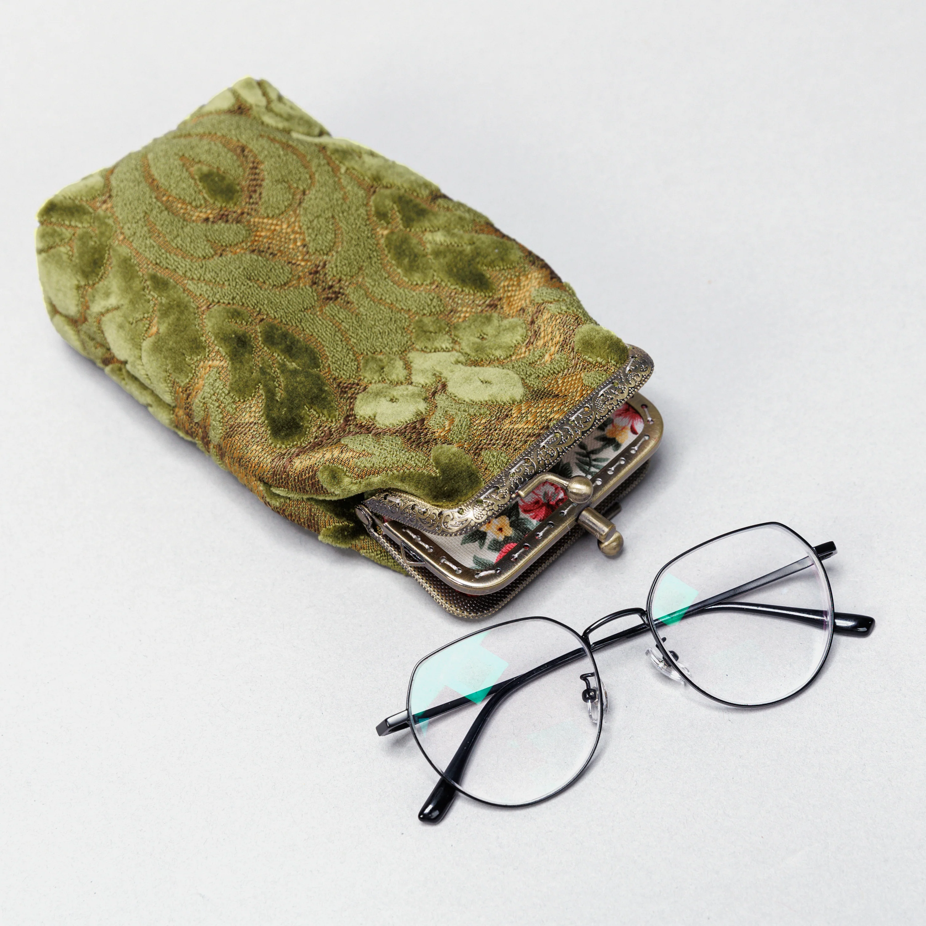 Burnout Velvet Fern Green Carpet Eyeglasses Case - Image 4
