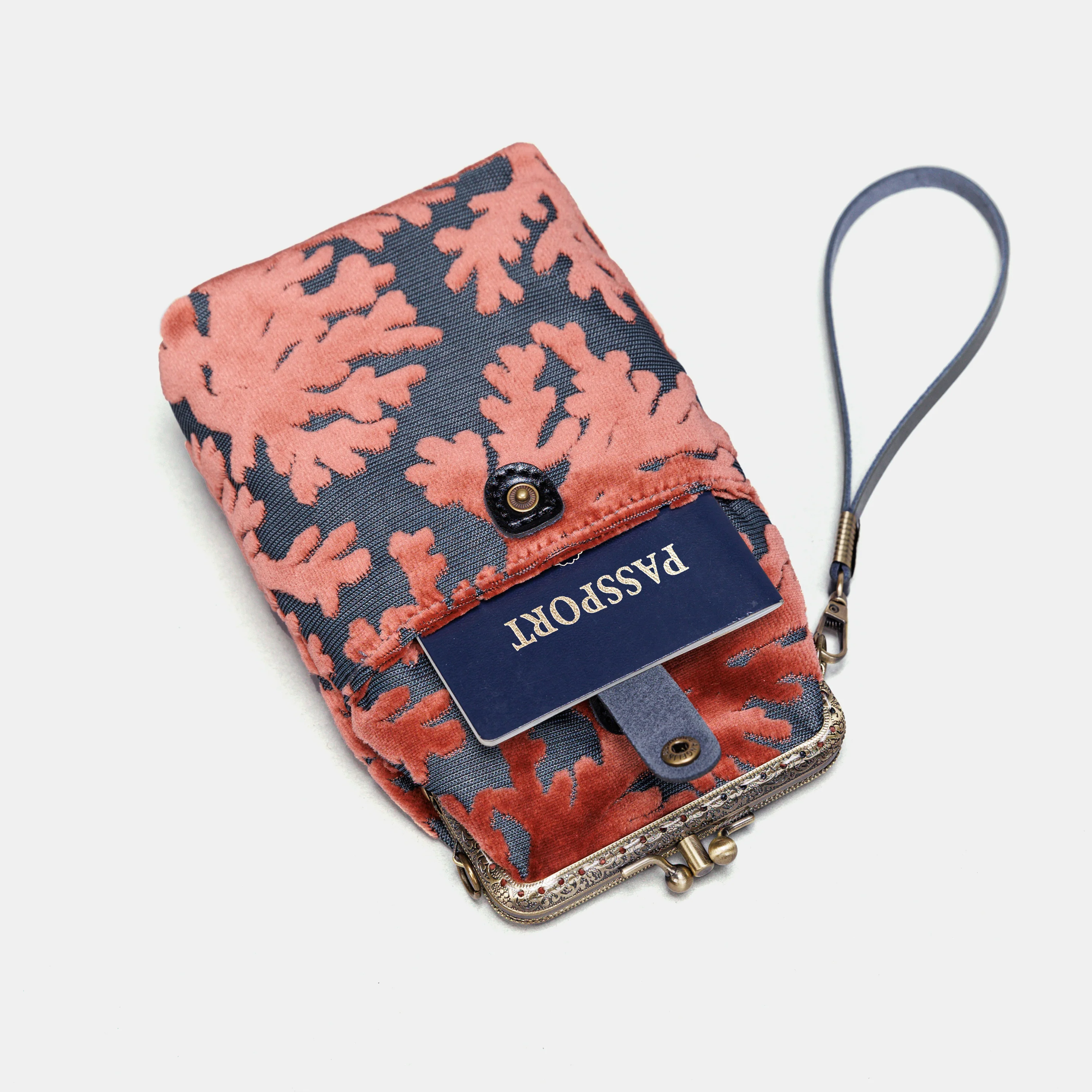 Burnout Velvet St Tropez Scuba Coral Carpet Phone Case - Image 3