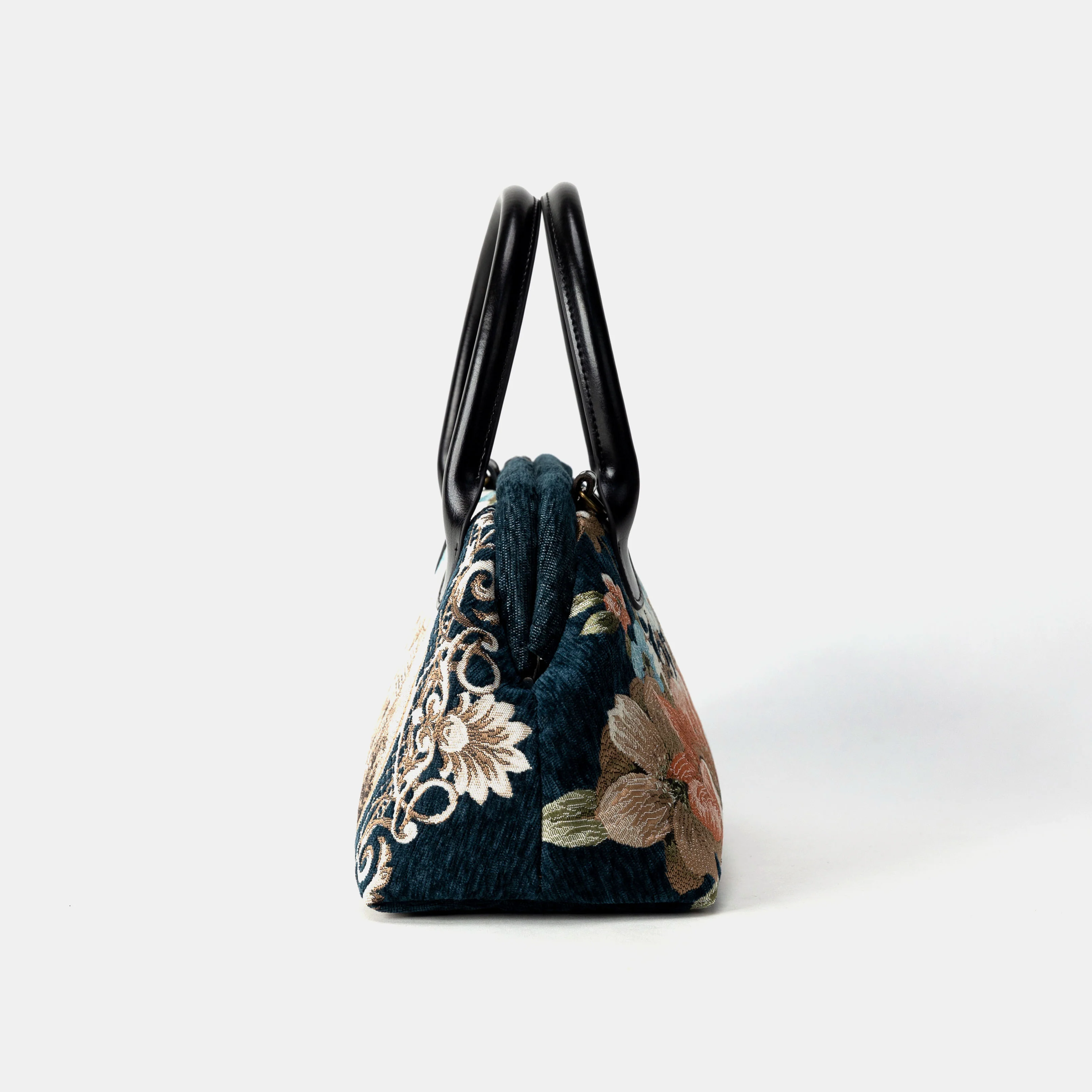 Chateau Cyprus Green Carpet Satchel - Image 3
