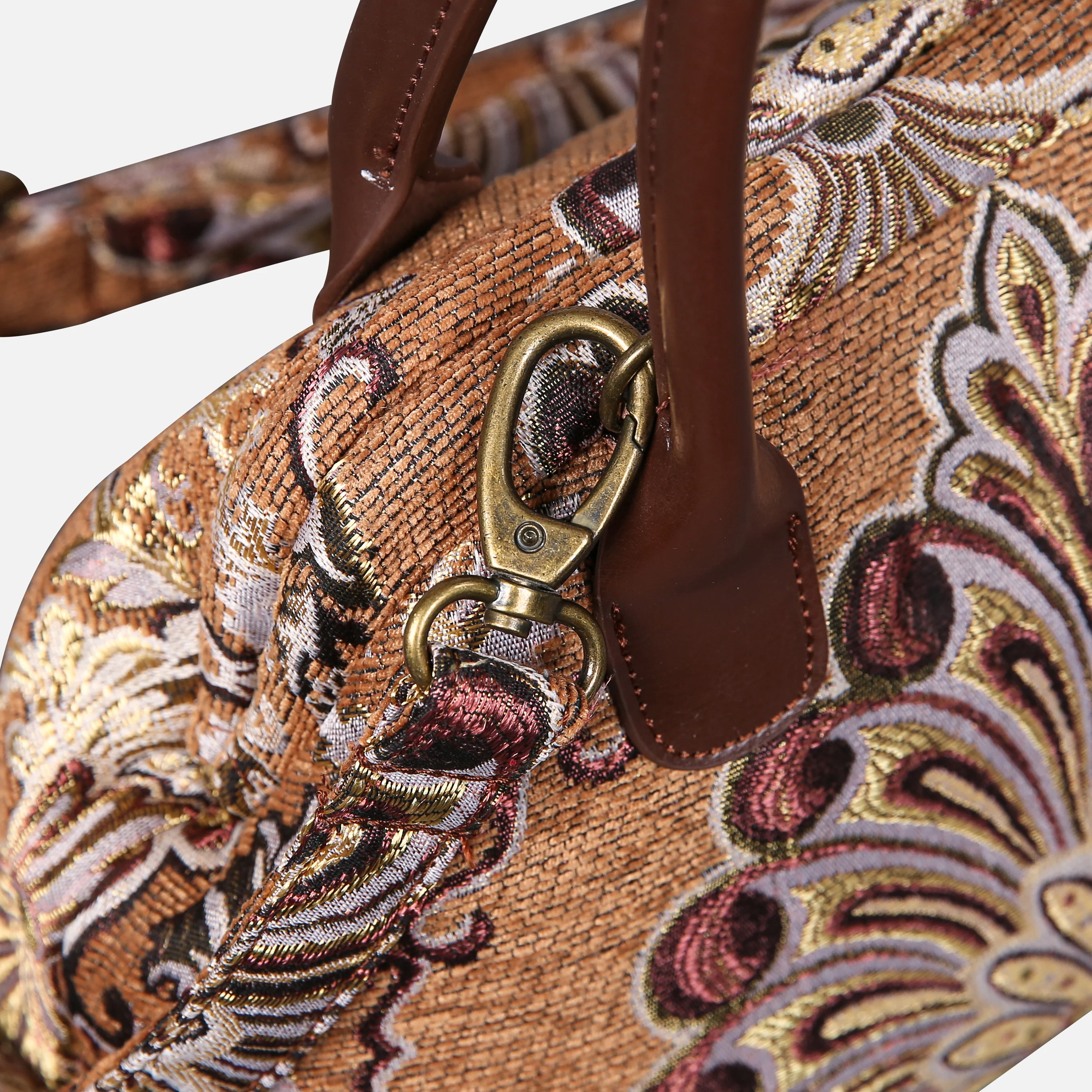 Chateau Nostalgia Brown Carpet Satchel - Image 4