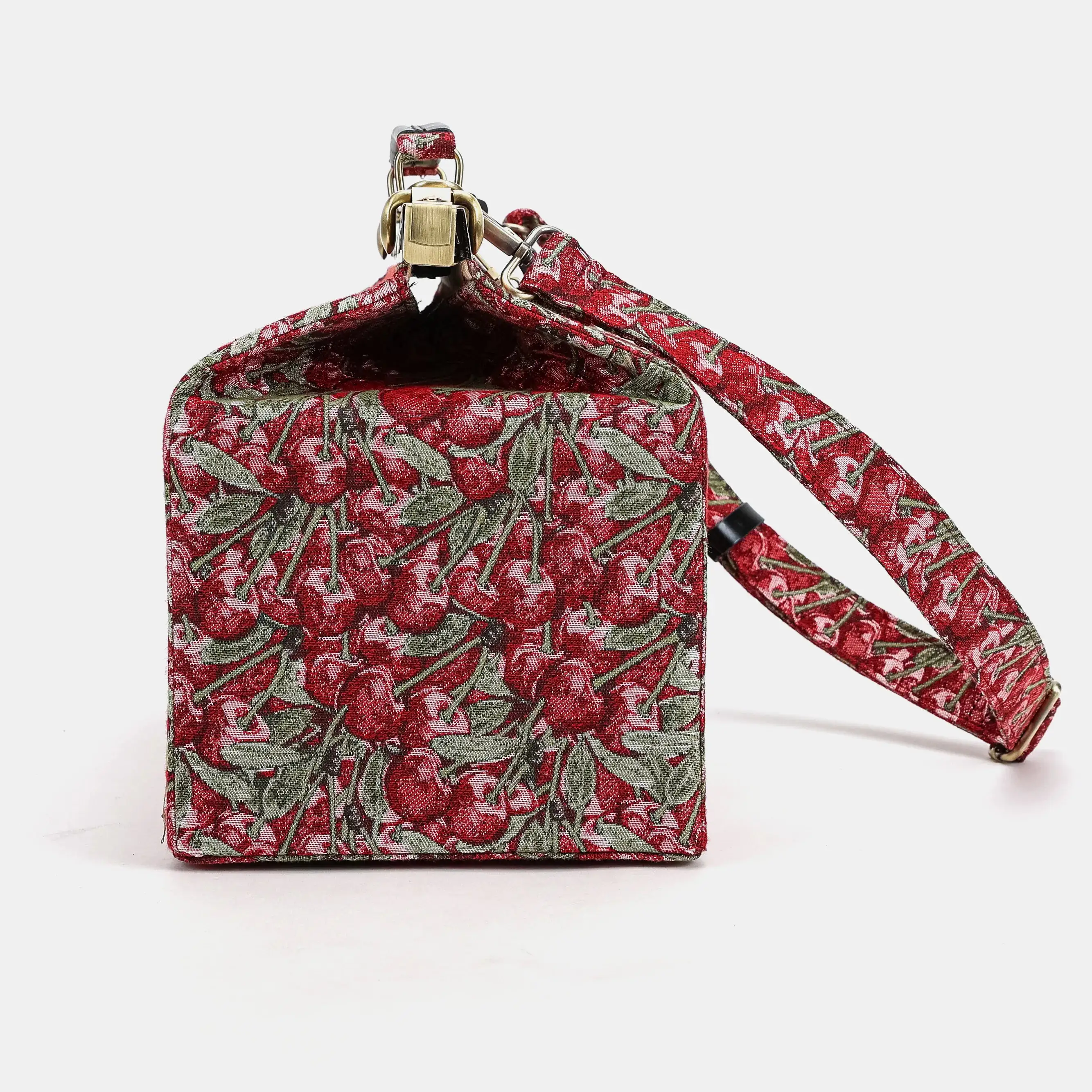 Cherry Cascade Carpet Gladstone Bag - Image 13