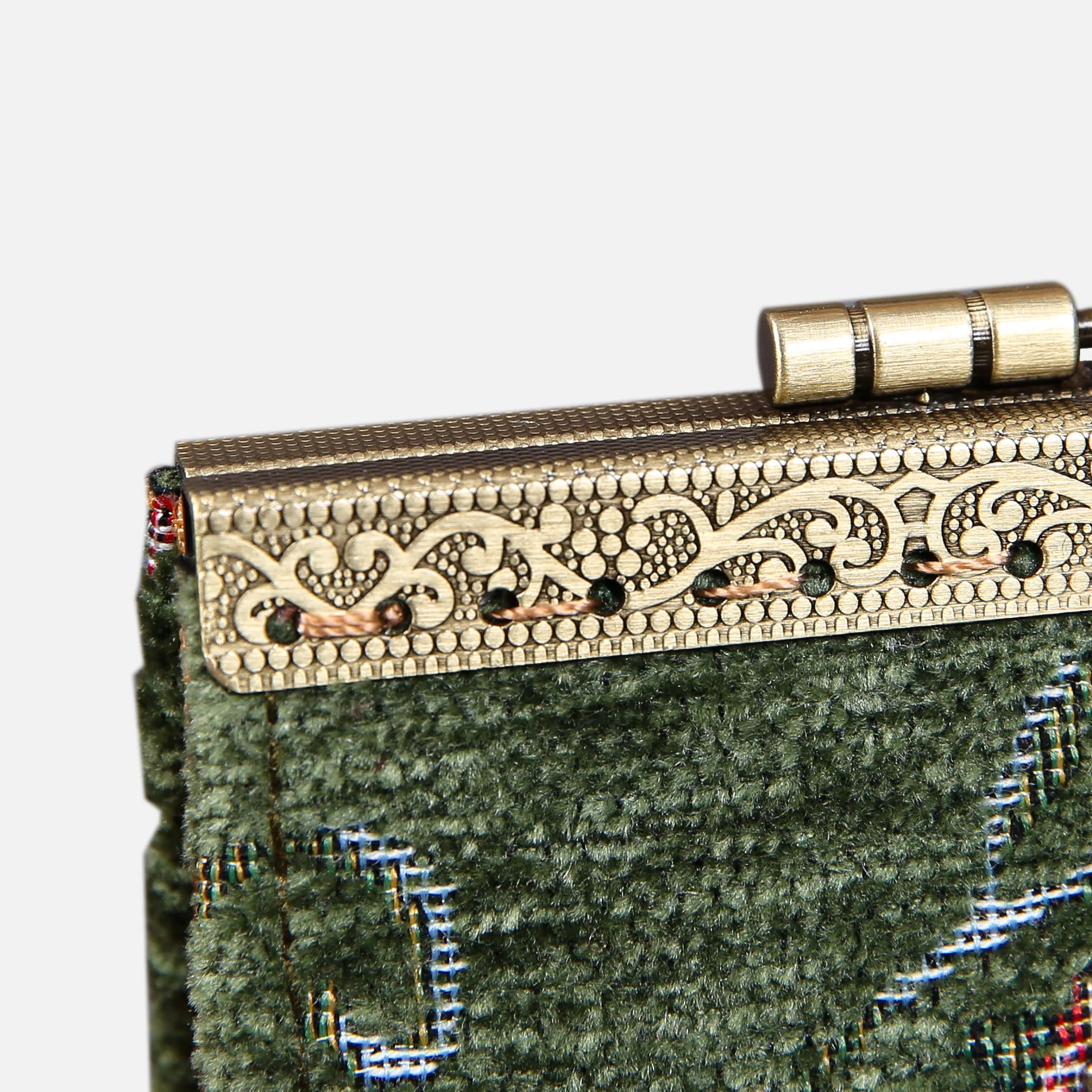 Climbing Rose Arugula Green Card Wallet - Image 8