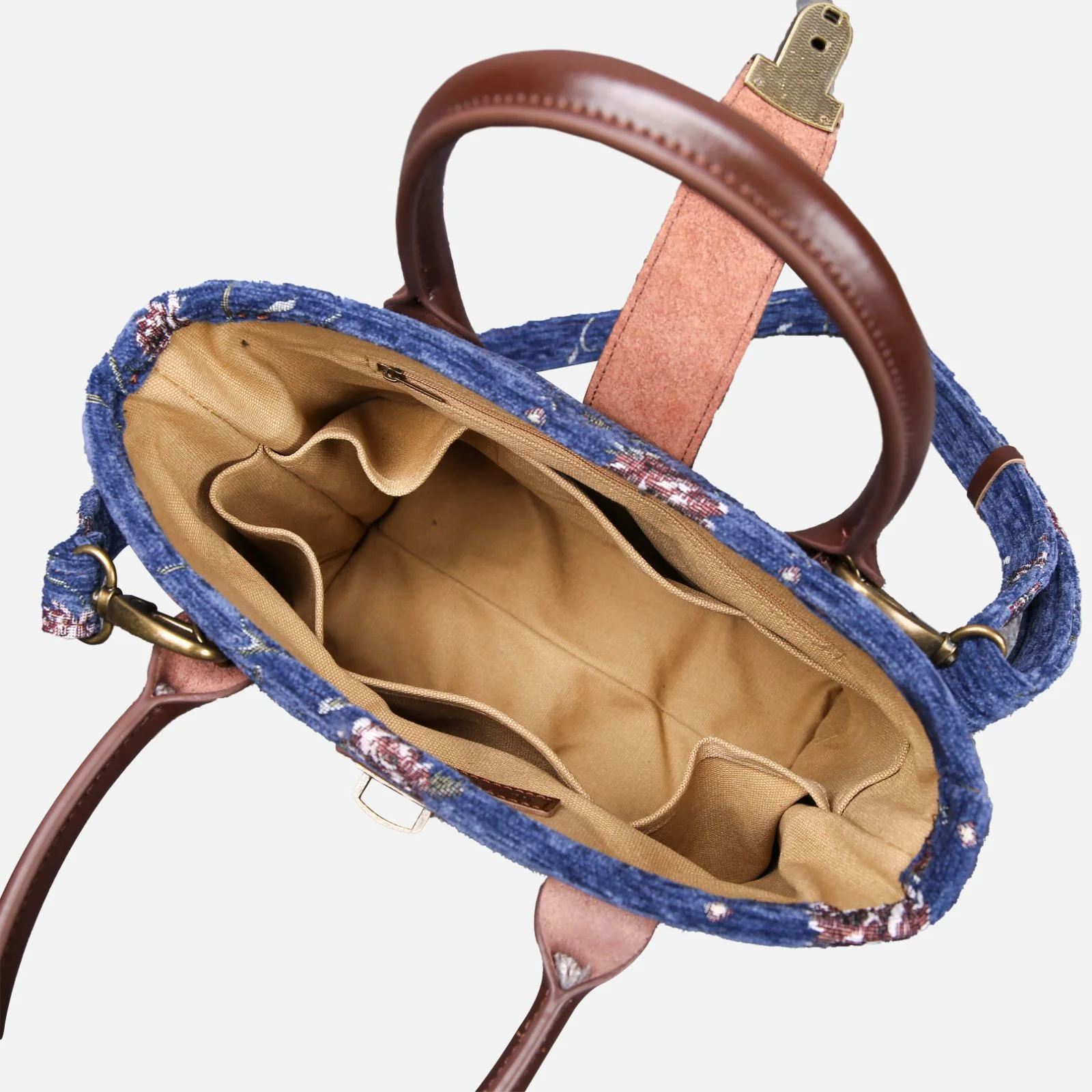 Climbing Rose Tuck Lock Carpet Satchel - Image 7