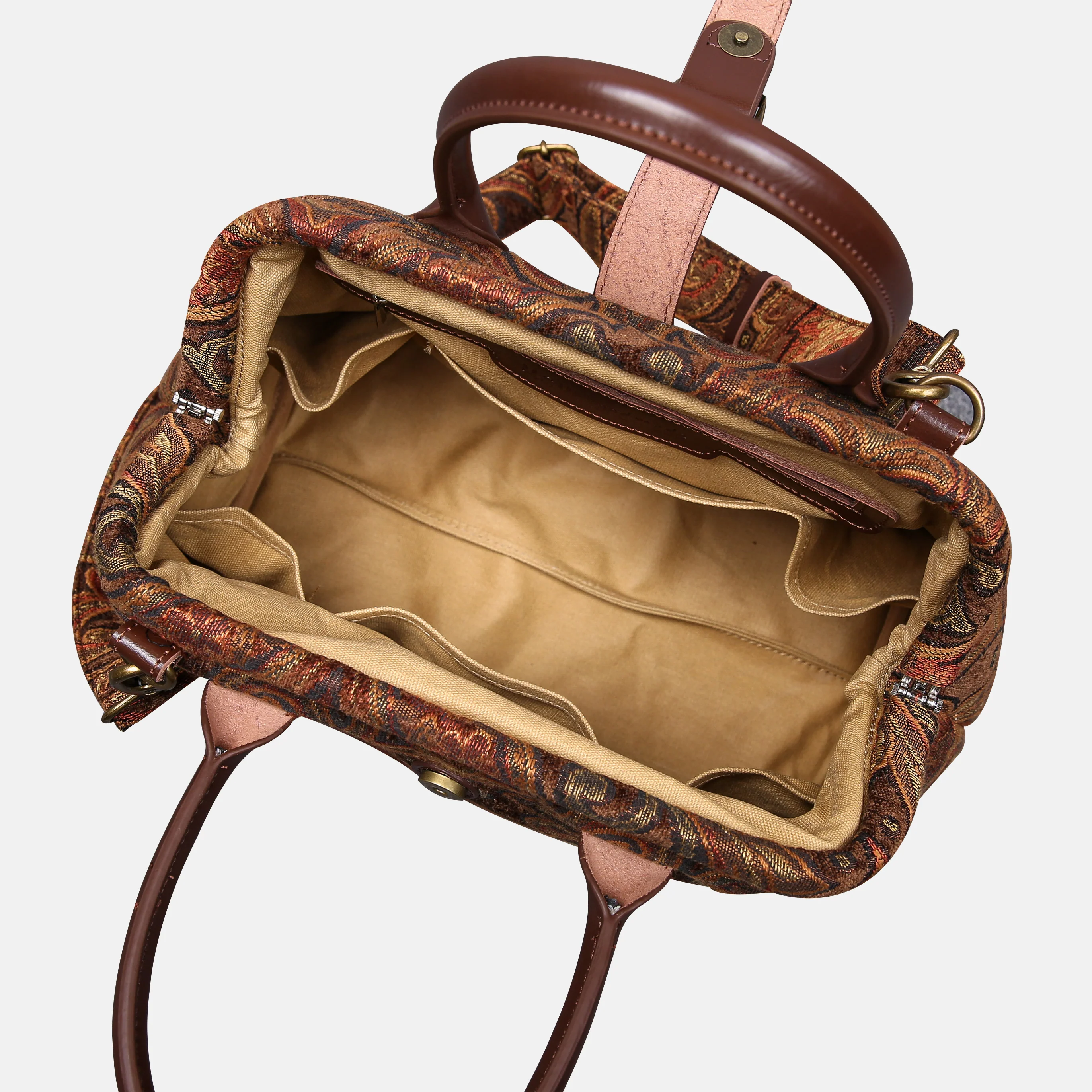 Damask D. Brown Carpet Handbag Purse - Image 6
