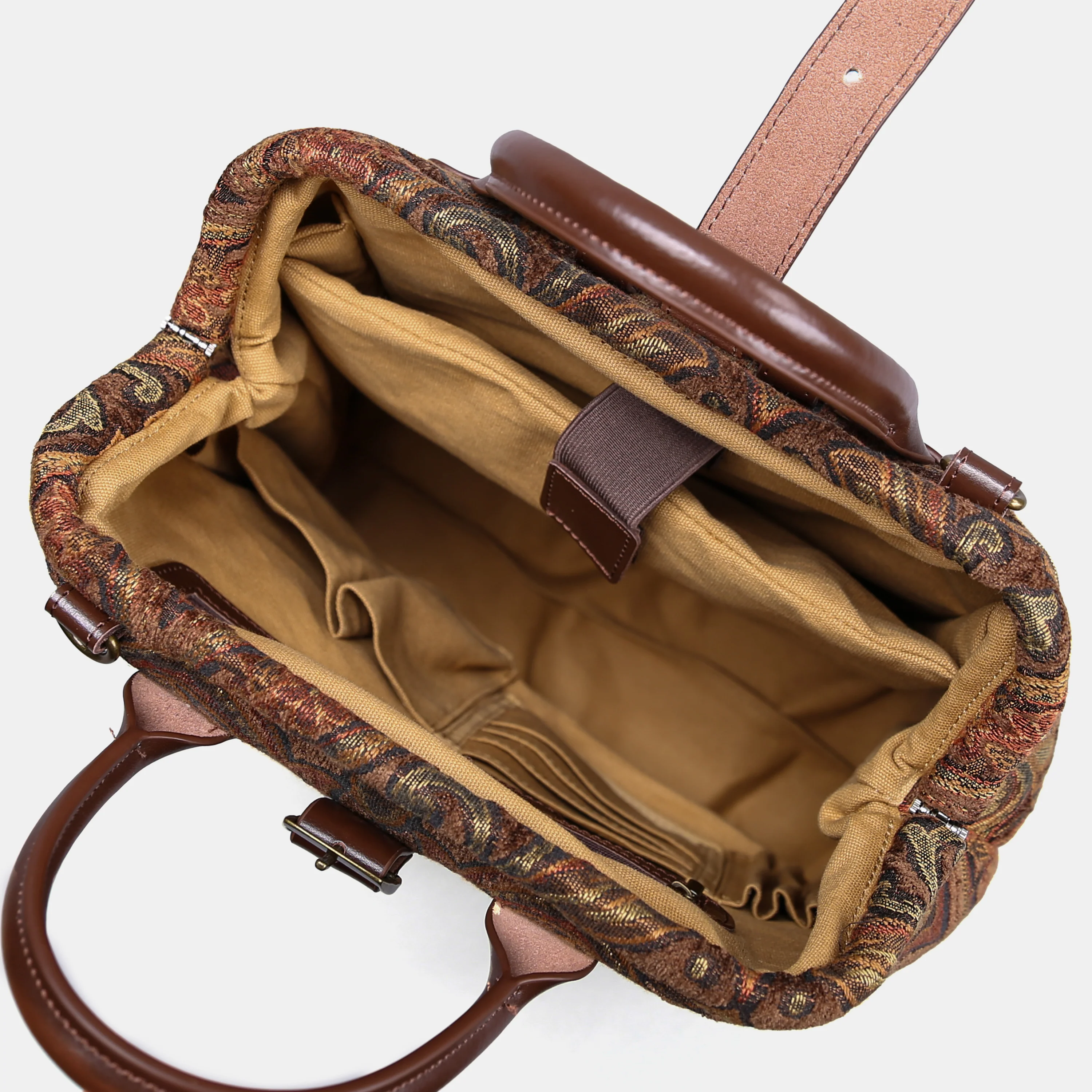 Damask D. Brown Carpet Laptop Backpack - Image 6