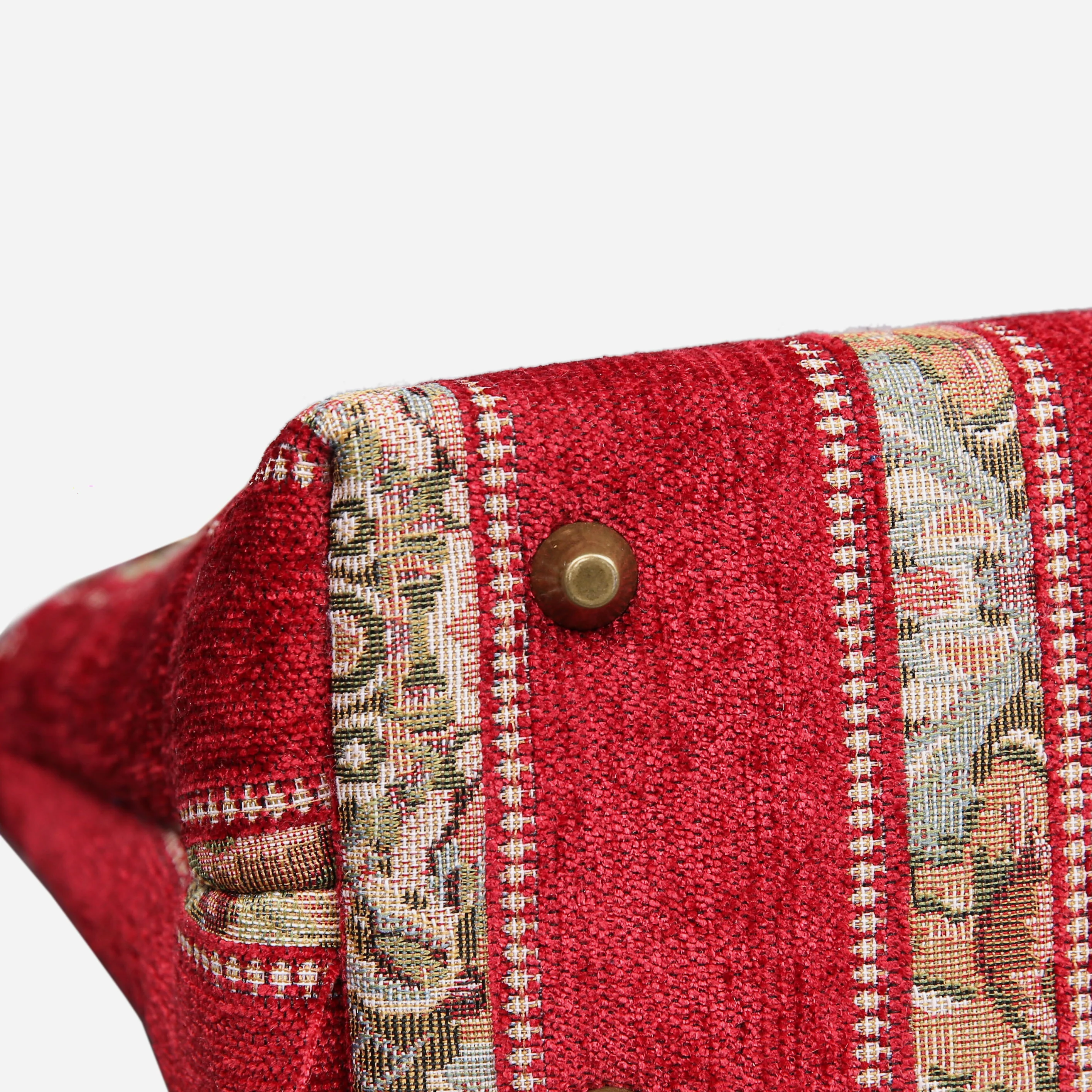 Floral Stripes Red Tuck Lock Carpet Satchel - Image 5