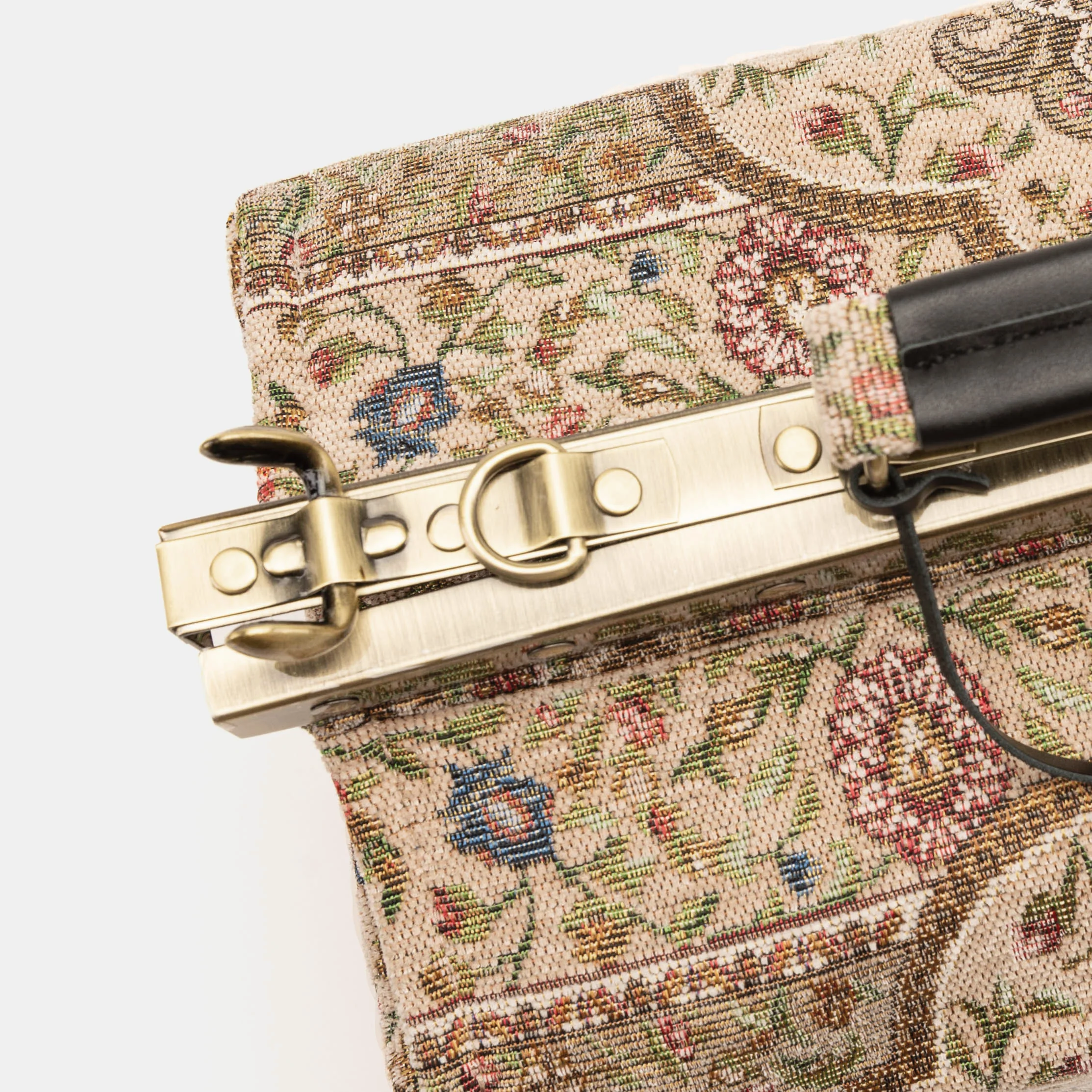 Oriental Beige Genevieve Carpet Gladstone Bag - Image 6