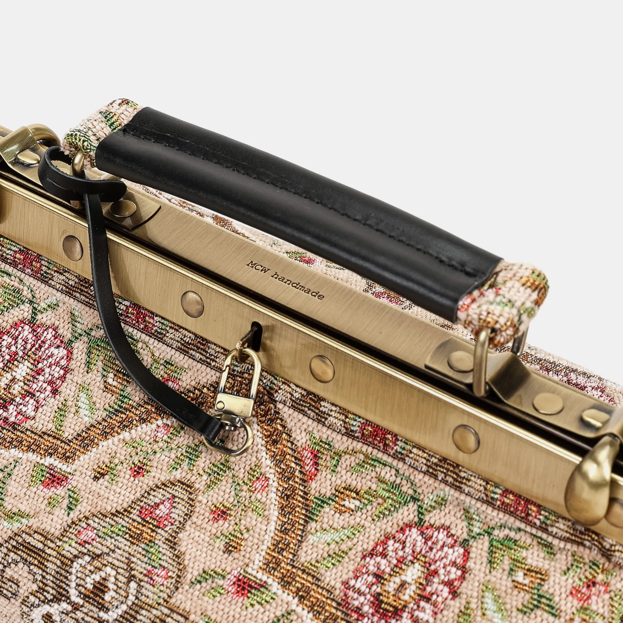 Oriental Beige Vivienne Carpet Purse Gladstone Bag - Image 7