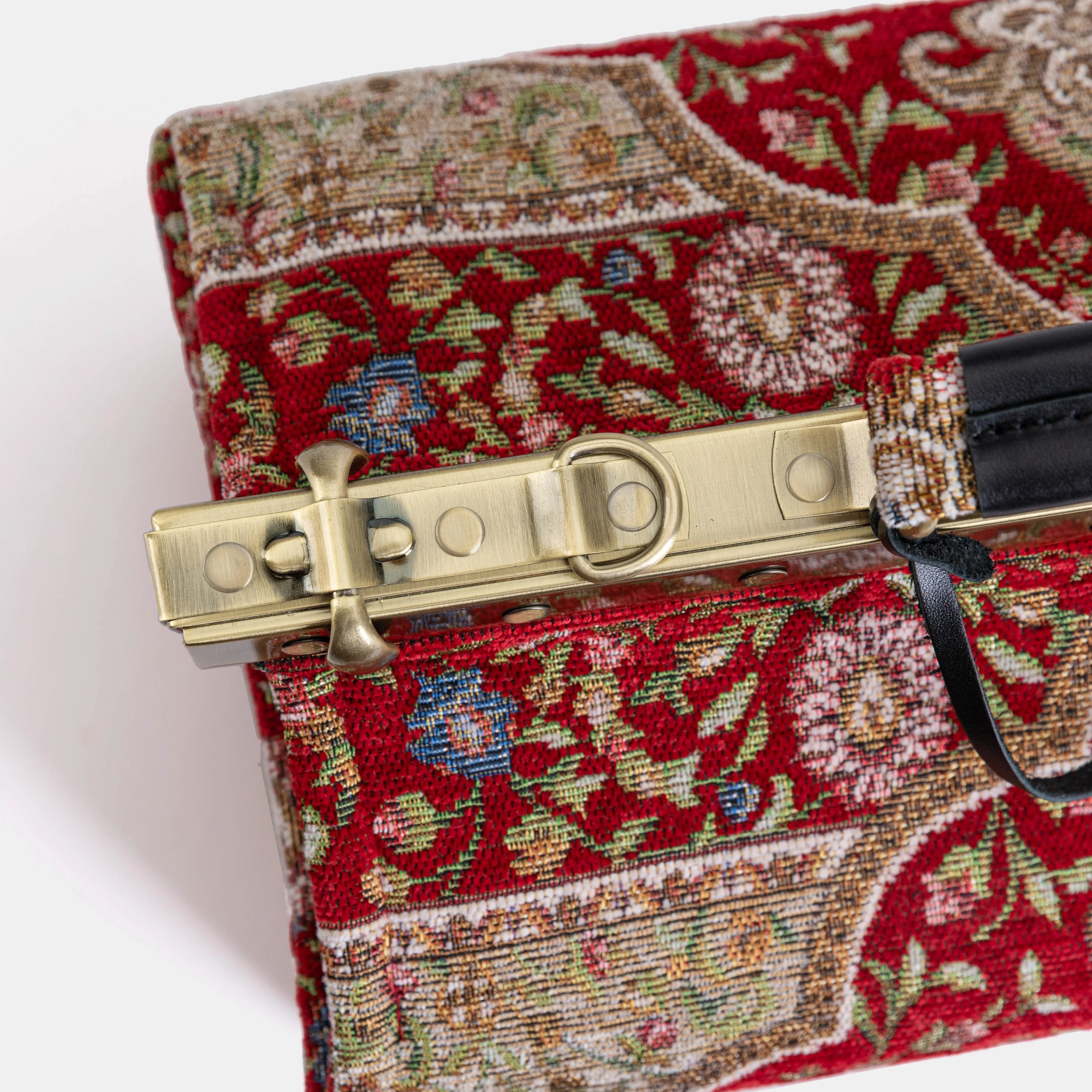 Oriental Red Genevieve Carpet Gladstone Bag - Image 6