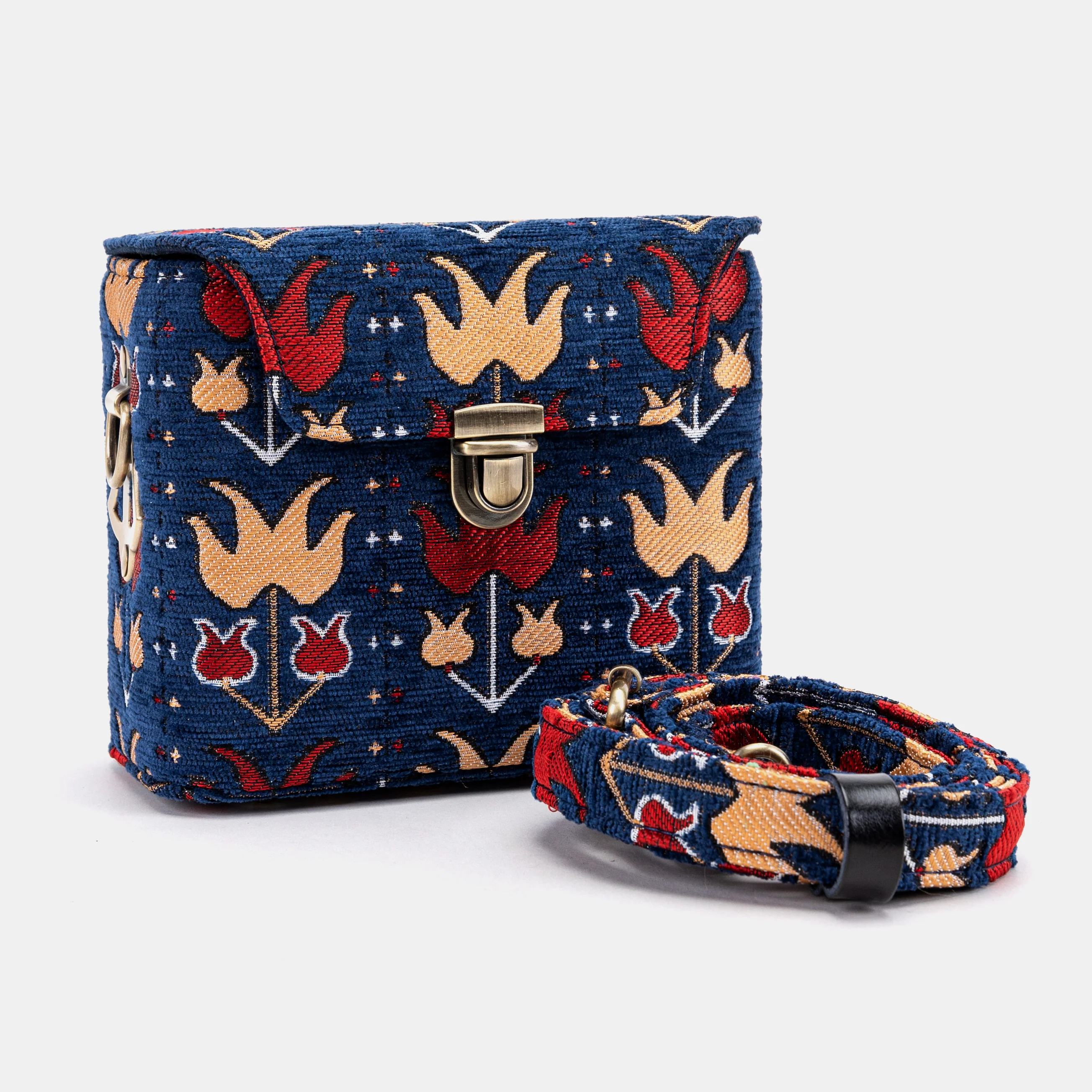 Poppy Bloom Emma Small Train Case Crossbody - Image 2