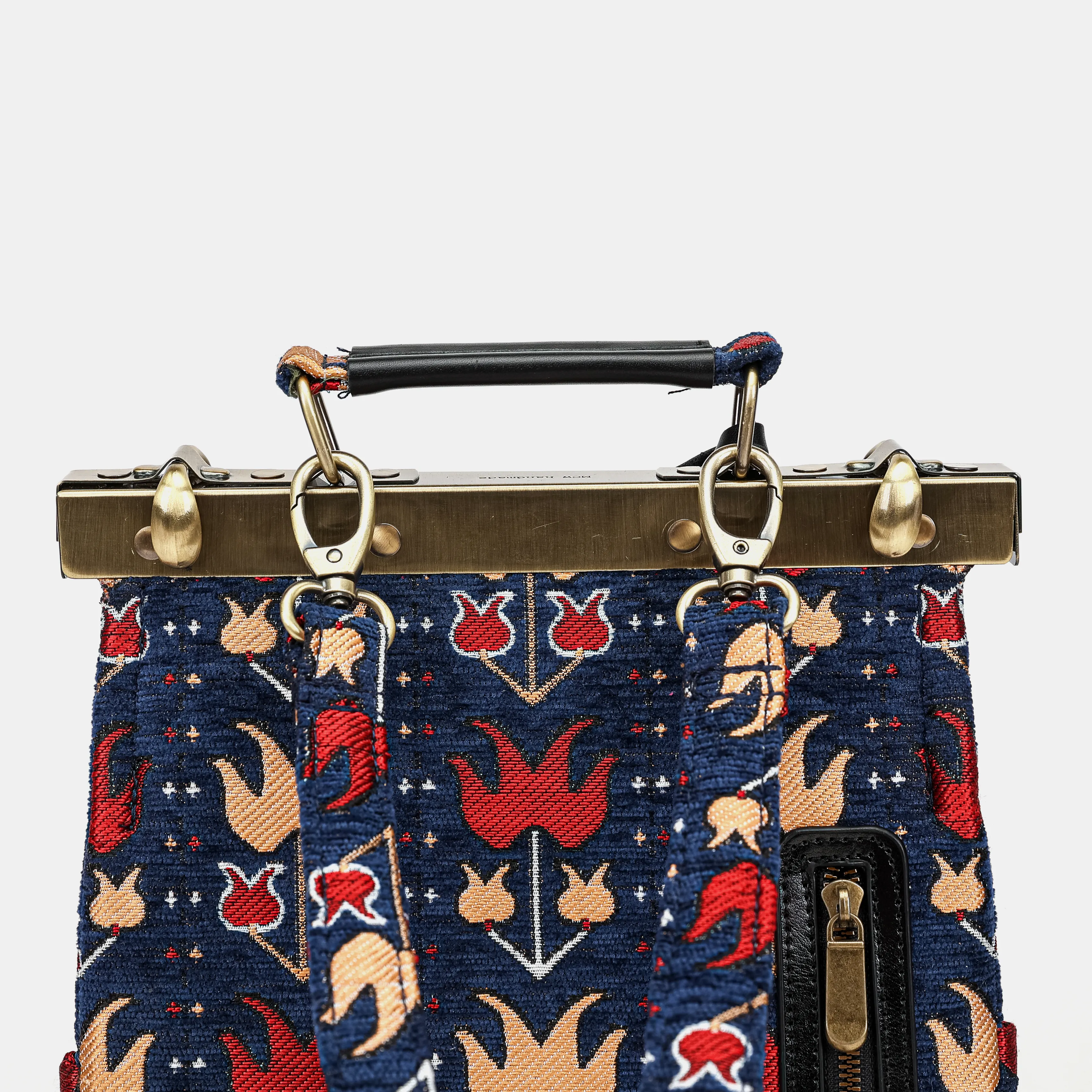 Poppy Bloom Helena Carpet Backpack Gladstone Bag - Image 6