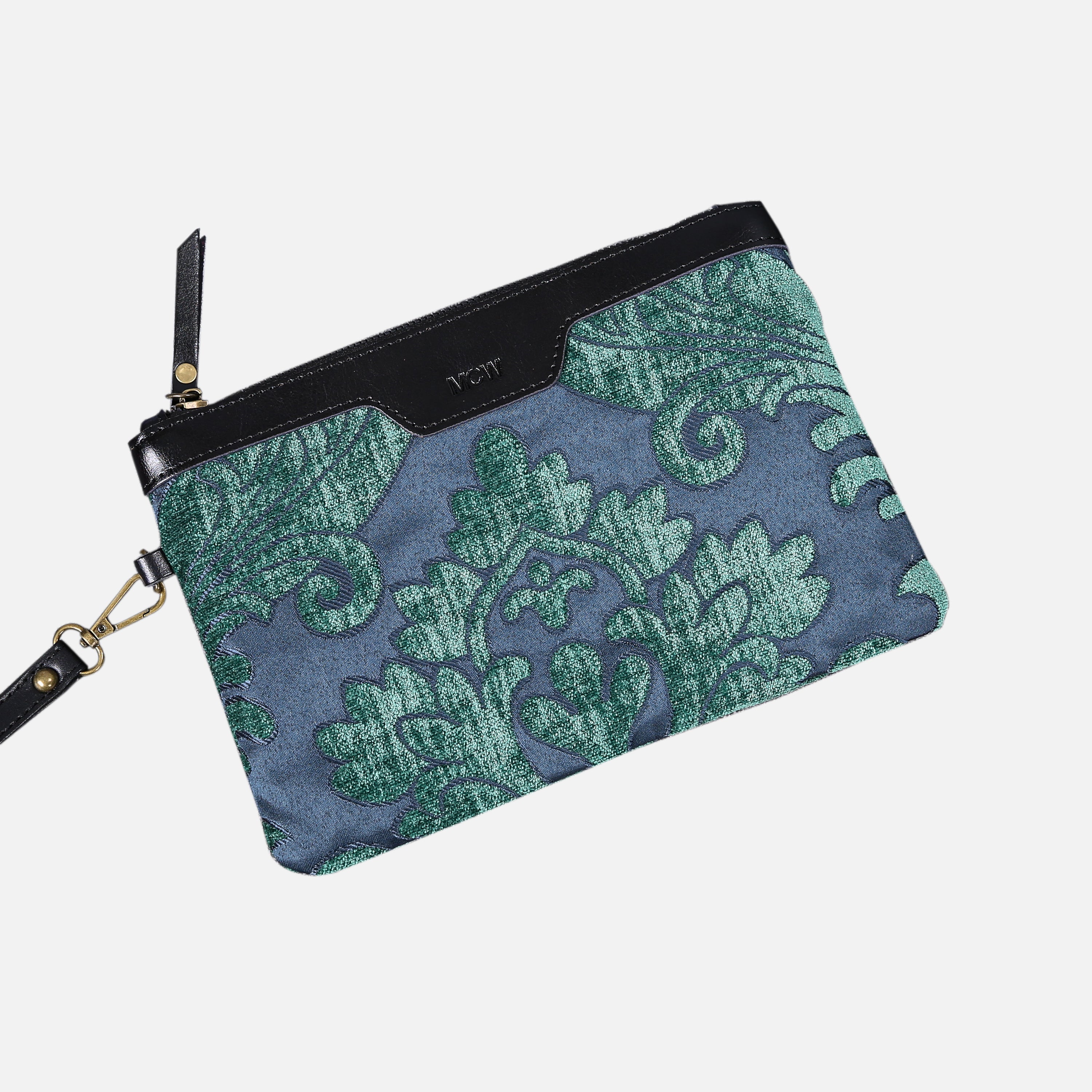 Queen Hunter Green Wristlet Clutch - Image 2