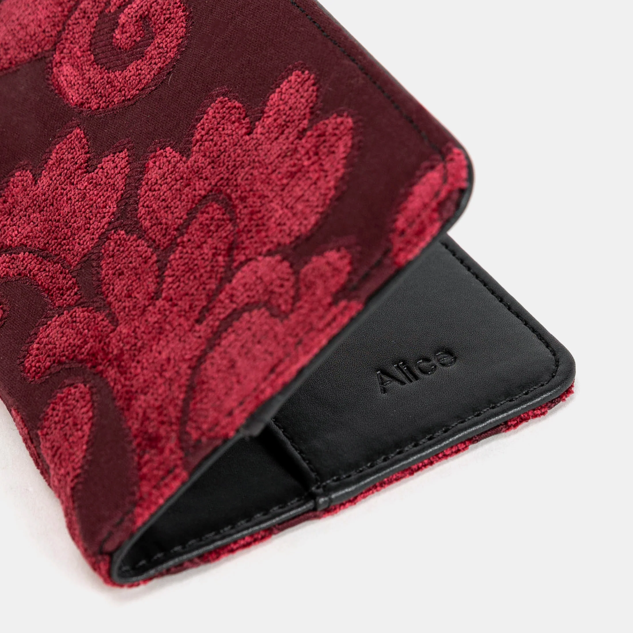 Queen Wine Passport Cover - Image 4
