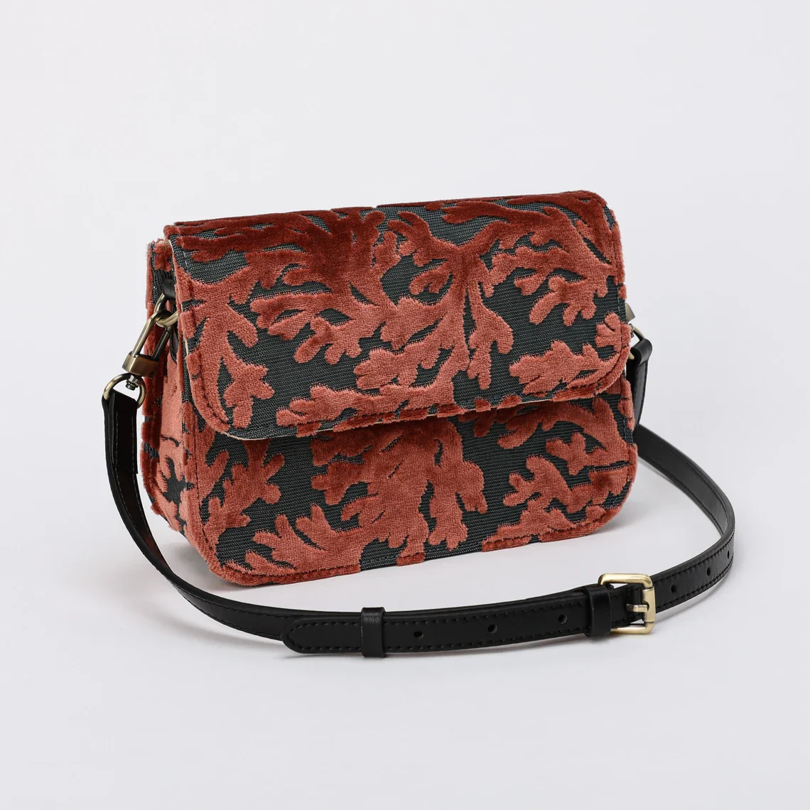 Burnout Velvet St Tropez Scuba Coral Flap Crossbody Bag - Image 4