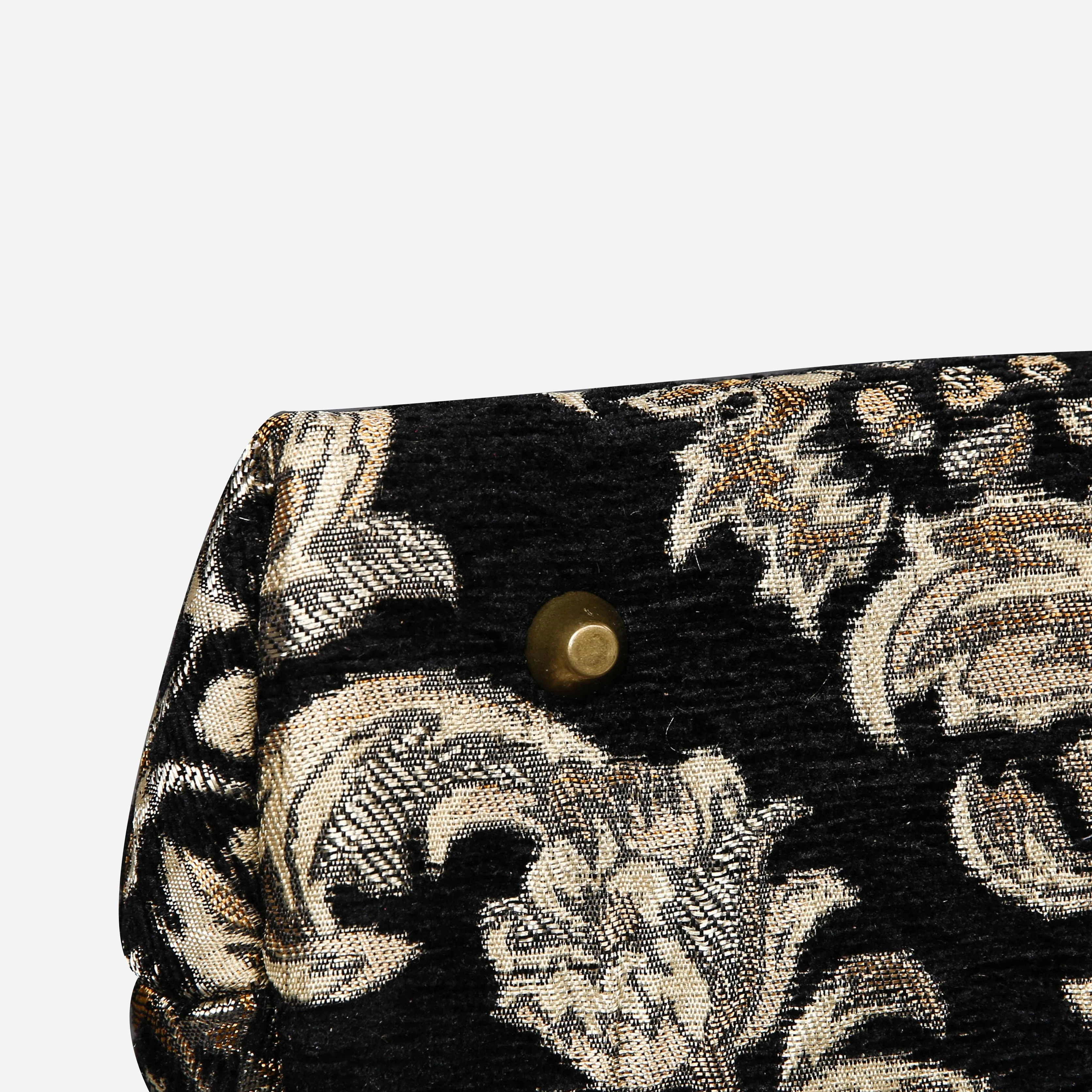 Victorian Blossom Black/Gold Carpet Satchel - Image 7