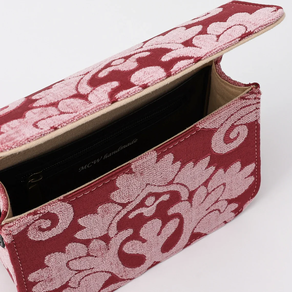 Queen Rose Pink Flap Crossbody Bag - Image 7