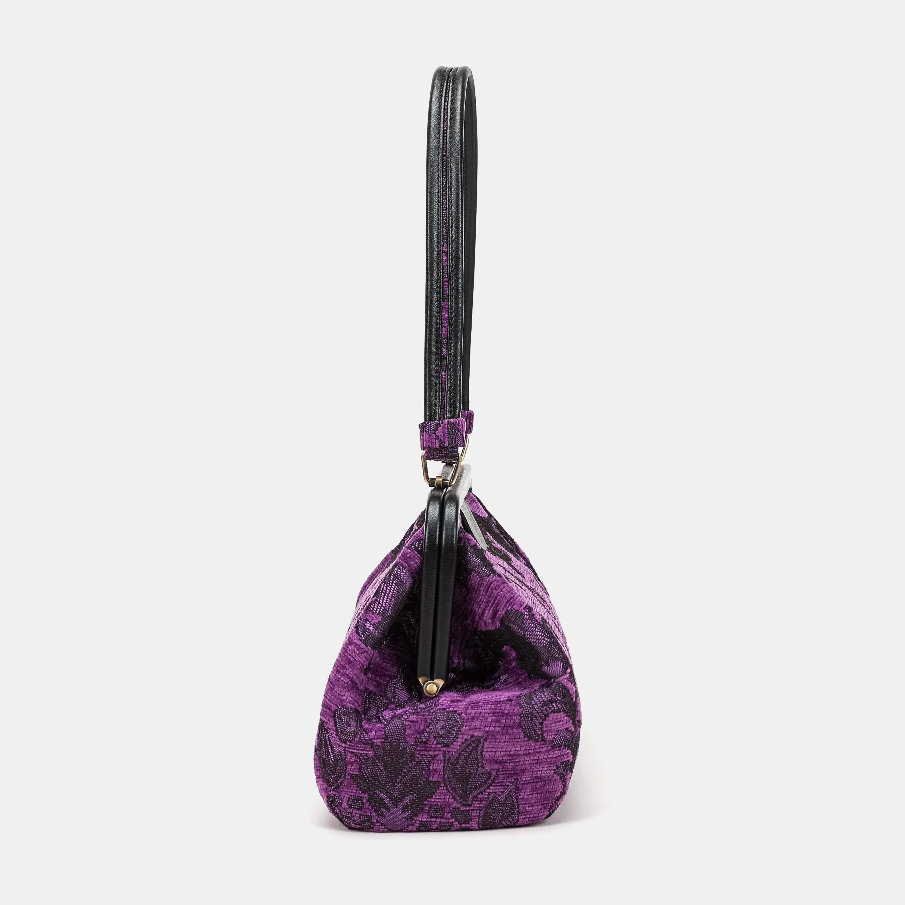 Victorian Blossom purple Shoulder Bag - Image 4