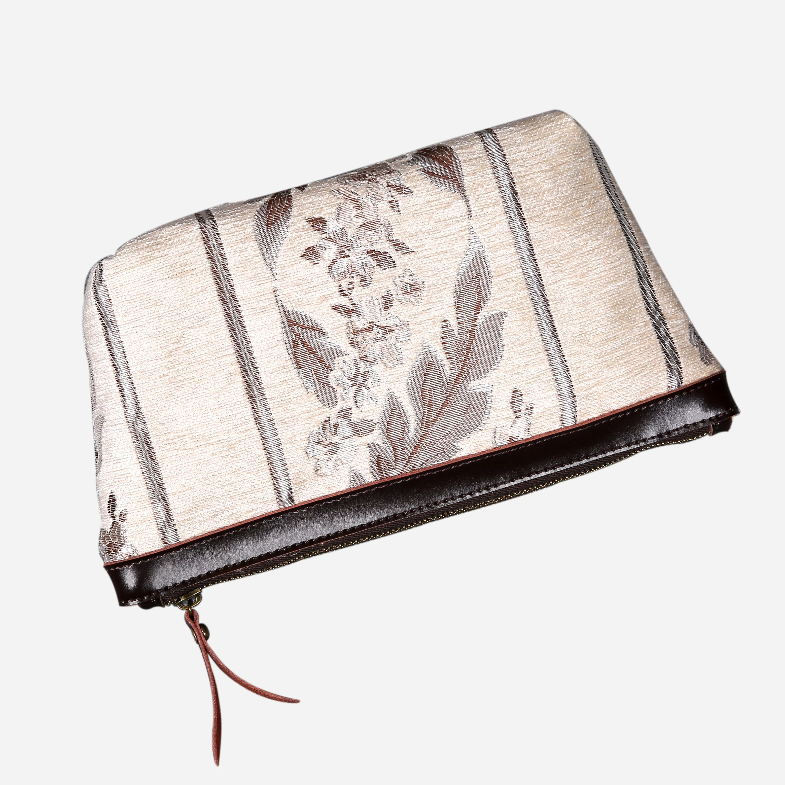 Victorian Stripes Cream Carpet Makeup Bag - Image 3
