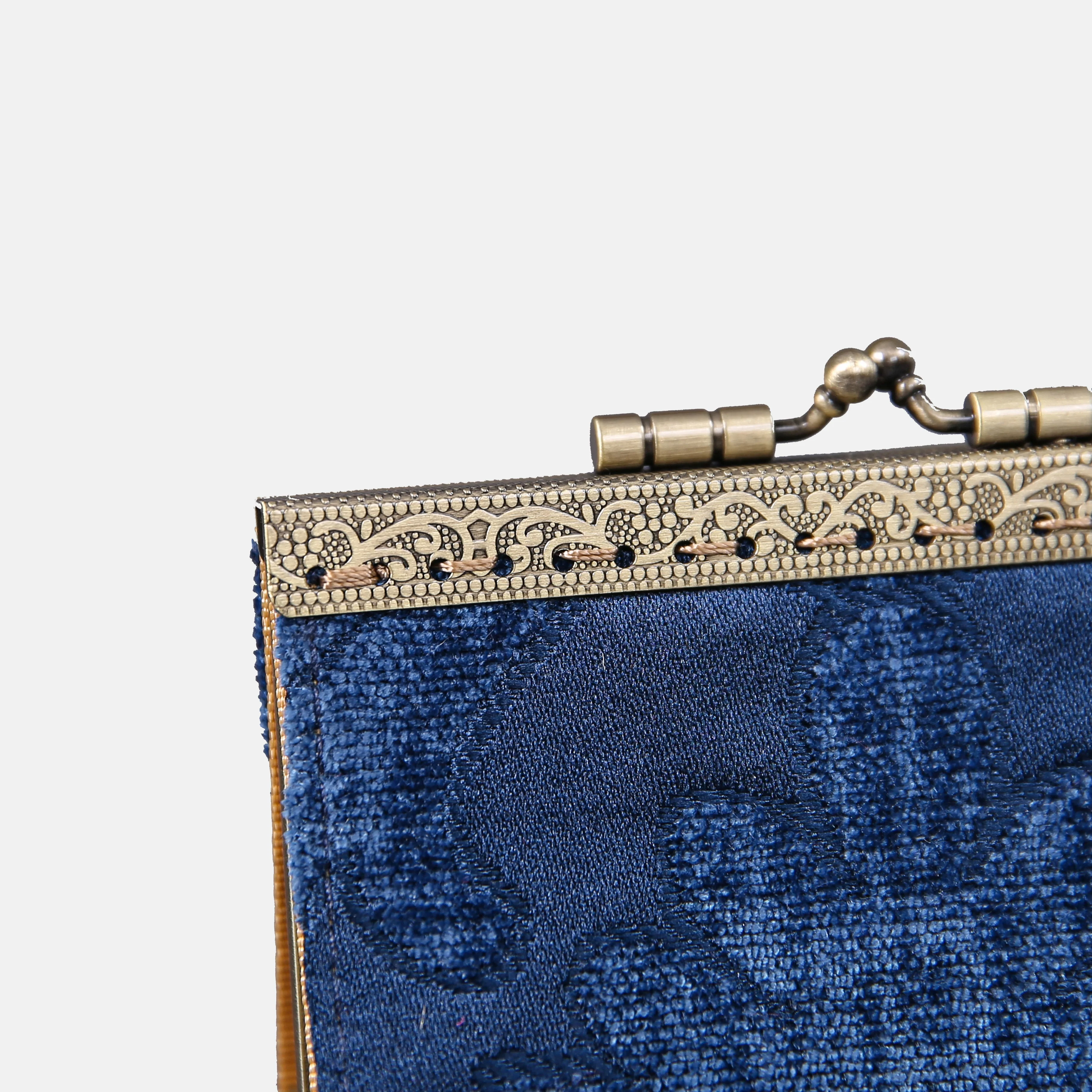 Queen Royal Blue Card Wallet - Image 5