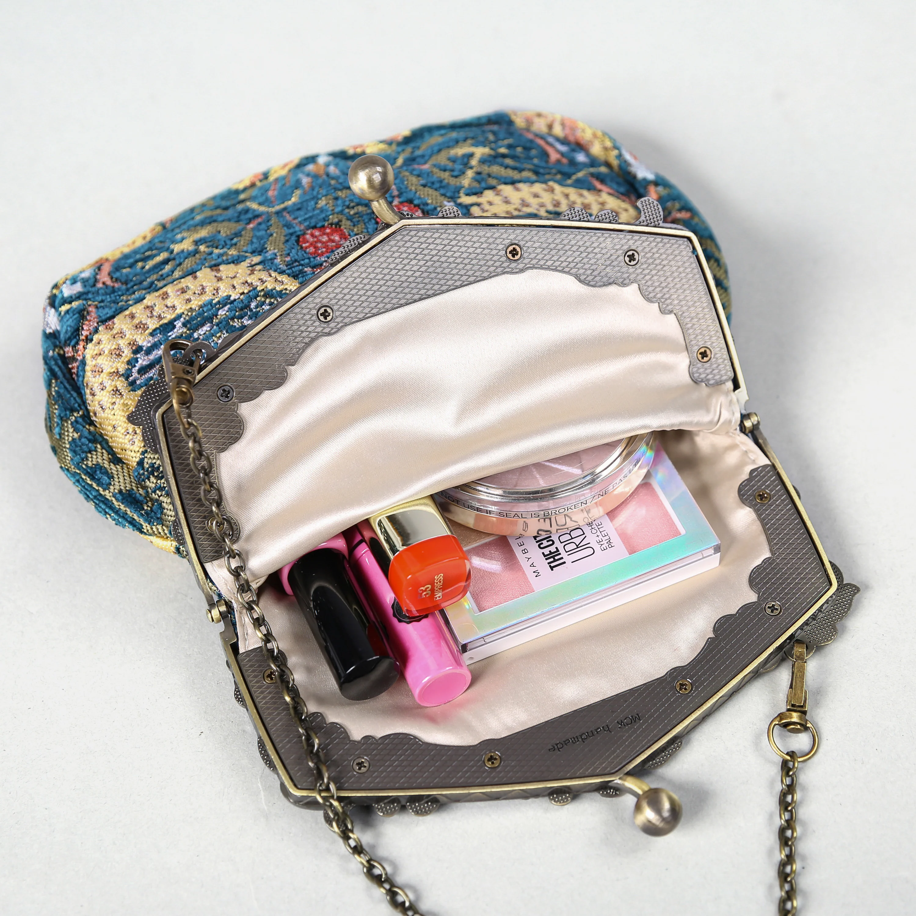 William Morris Strawberry Thief Chatelaine Purse Large - Image 4