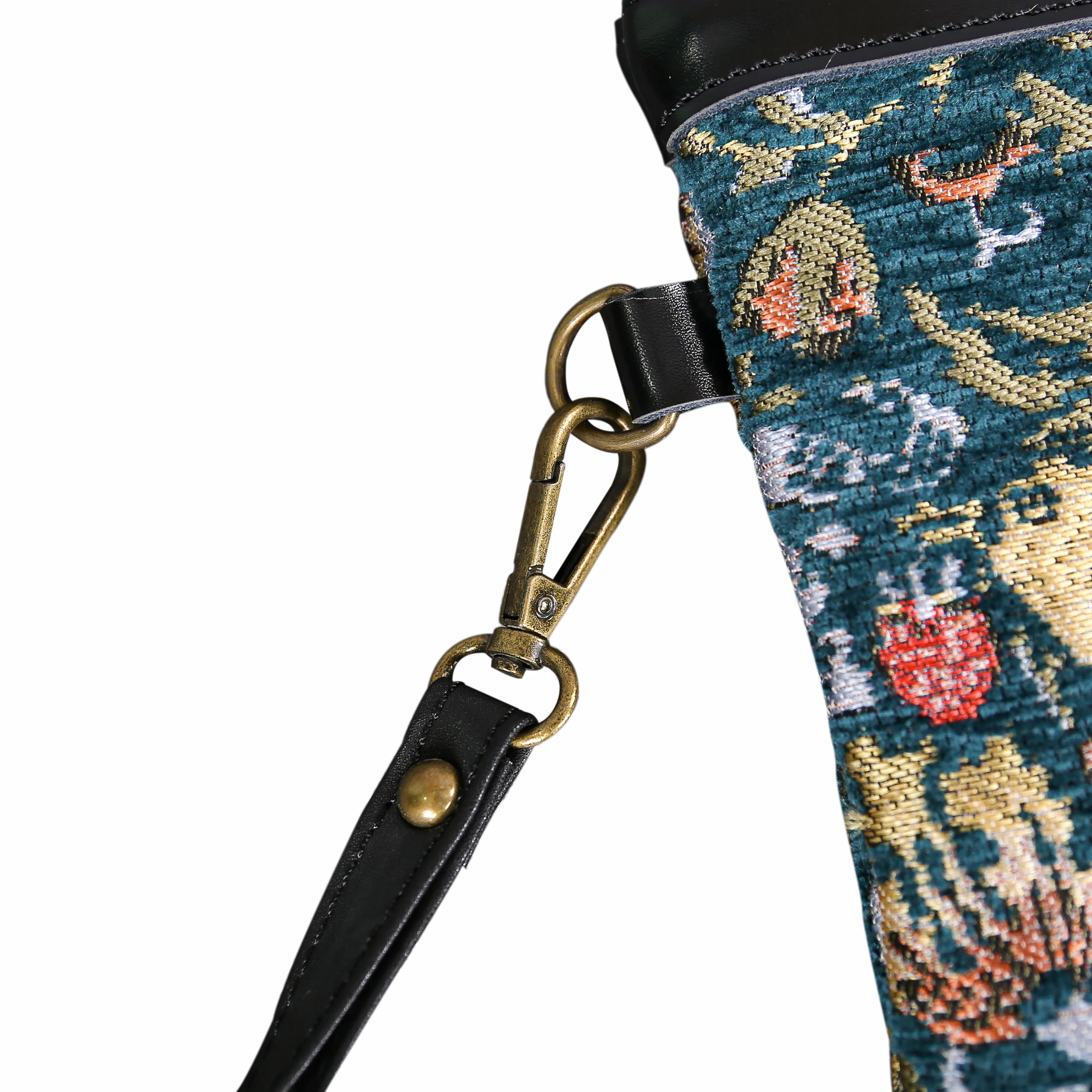 William Morris Strawberry Thief Wristlet Clutch - Image 6